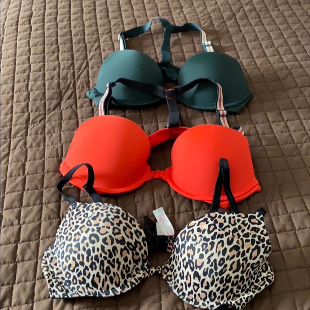 Victoria Secret Pink bras (3)